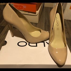 ALDO Brand new pumps cream